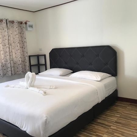 บ้านวิรา ห้องพัก Baan Wira Khon Kaen Zewnętrze zdjęcie
